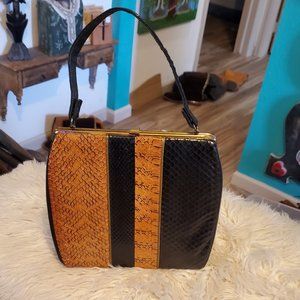 Vintage 60's structured handbag